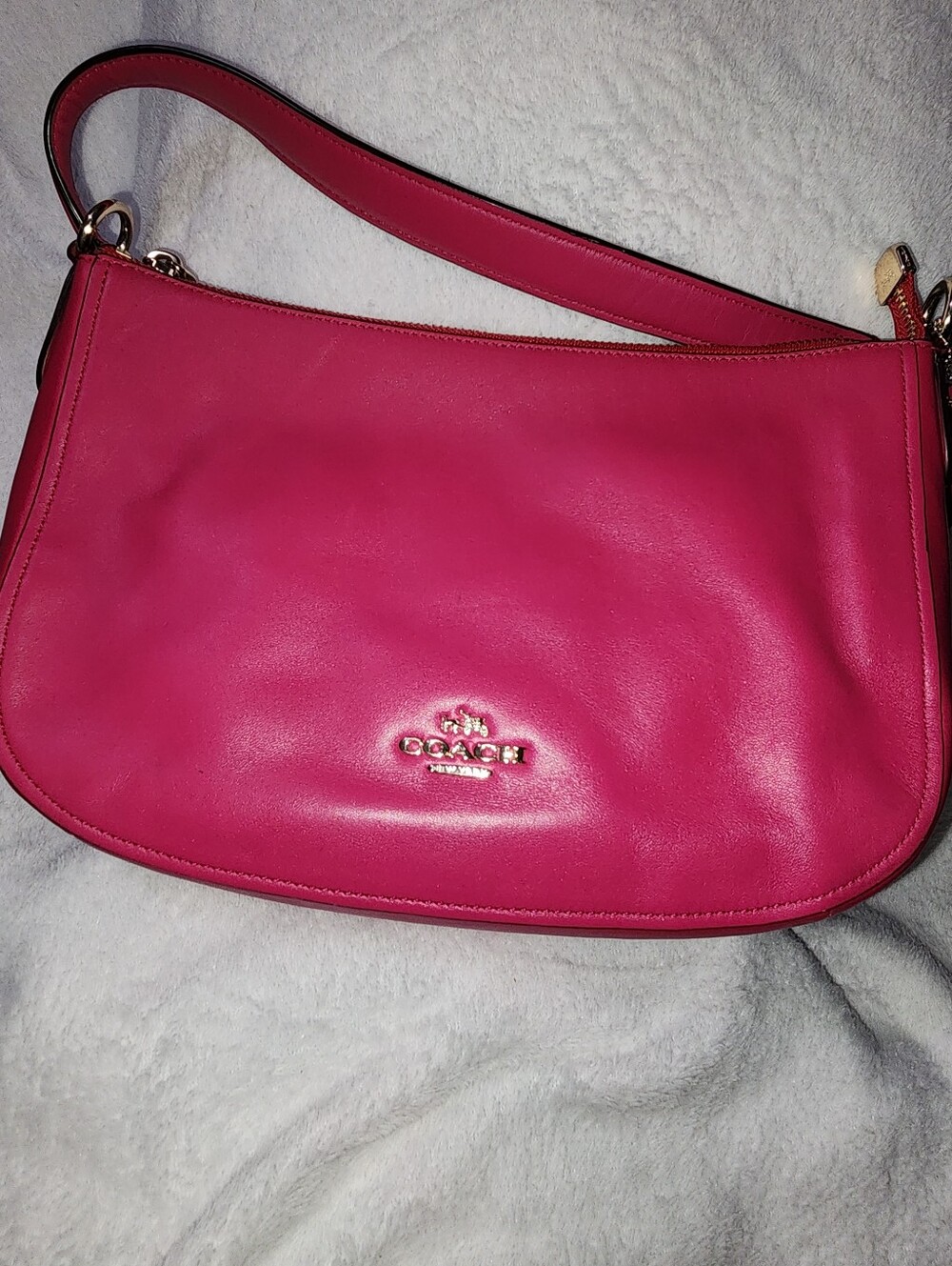 Coach Chelsea Pink Two-Way Crossbody/Shoulder Bag - Picture 3 of 9